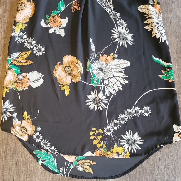 Maurices Black Floral Sleeveless V-Neck Blouse Tank Top XS K0118 - Picture 4 of 8